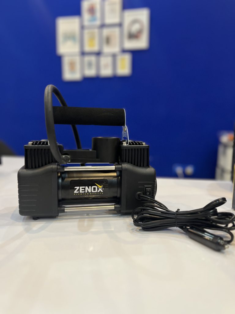 پمپ باد (کمپرسور باد) فندکی برند زنوکس ZENOX